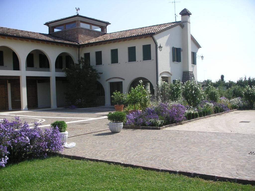 Agriturismo Due Torri Montebelluna Esterno foto